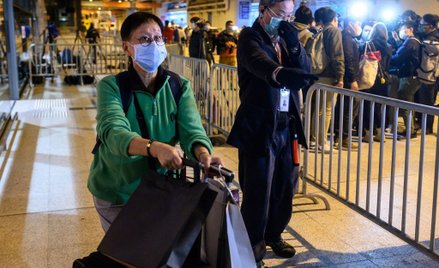 Hongkong: Policja poszukuje dwóch osób objętych kwarantanną