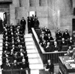 Zmiany ustroju politycznego, jakie nastąpiły po przewrocie majowym w 1926 r., odstępowały od liberal