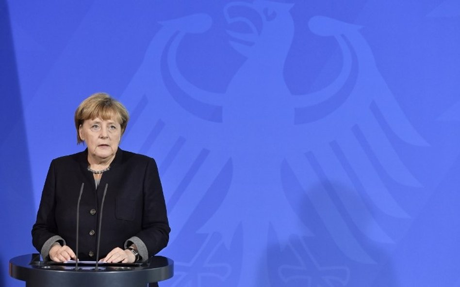 Angela Merkel krytykuje władze Turcji za represje wobec dziennikarzy