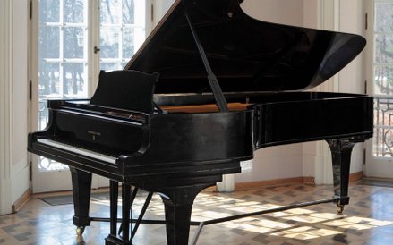 Fortepian koncertowy Ignacego Jana Paderewskiego Steinway & Sons, 1925