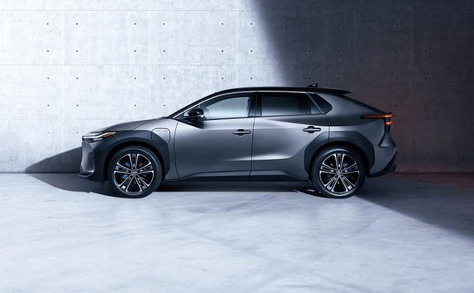 Elektryczna Toyota bz4x