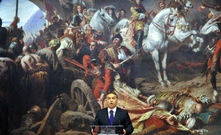 Rząd Viktora Orbana chce kredytów nie tracąc twarzy