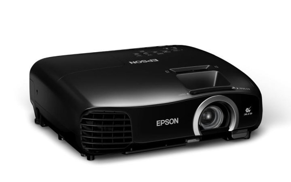 Projektor Epson EH-TW5200 dedykowany specjalnie dla fanów gier komputerowych wyposażony jest w tzw. 