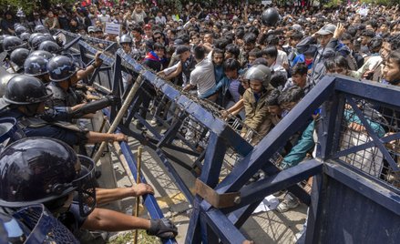 W Nepalu doszło do gwałtownych protestów po zablokowaniu dostępu do mediów społecznościowych