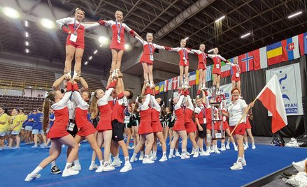 Obraz cheerleadingu w Polsce wciąż zniekształcony jest stereotypami. Na zdjęciu: Three Stars z Łocho