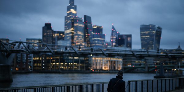 Brytyjska gospodarka hamuje. PKB niespodziewanie na minusie