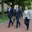 Roman Giertych (w środku) wstępuje do Platformy Obywatelskiej