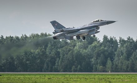 Gdy do polskiej granicy zbliża się dron odrzutowy, podrywane są myśliwce dyżurne