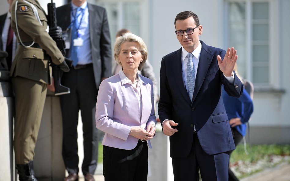 Przewodnicząca Komisji Europejskiej Ursula von der Leyen i premier RP Mateusz Morawiecki