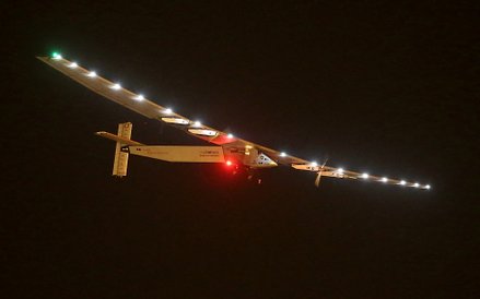 Solar Impulse 2 w czasie lotu przez Chiny.