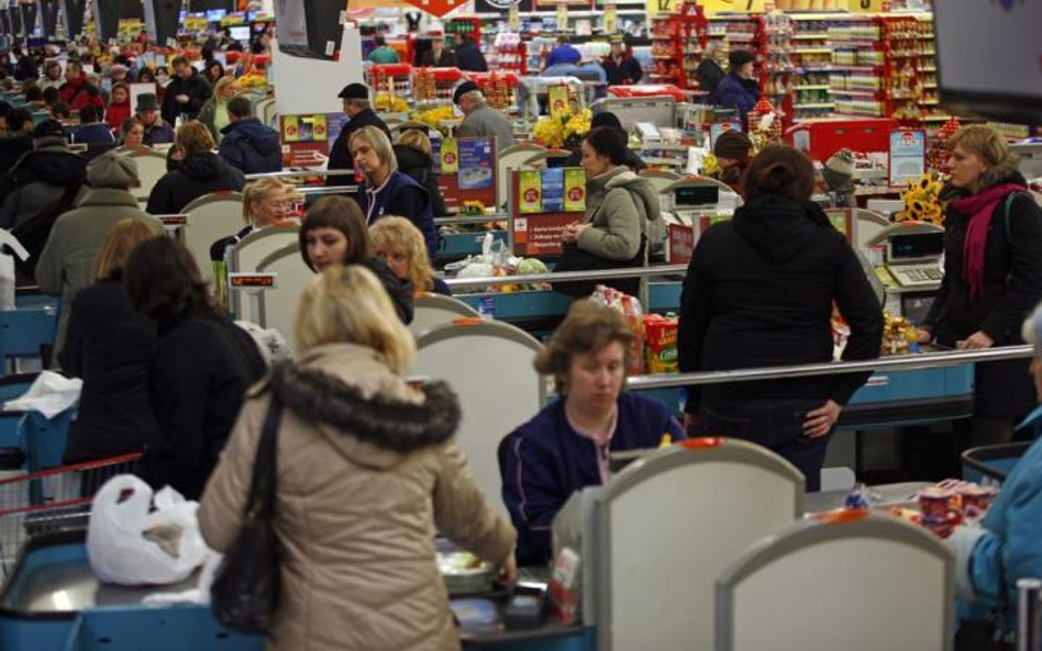 Autokary pełne Litwinów jadą na zakupy do Polski