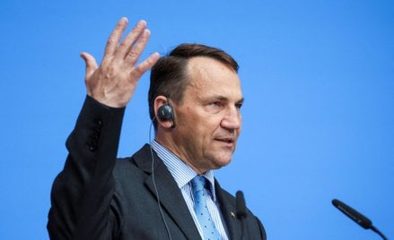 Radosław Sikorski, szef MSZ