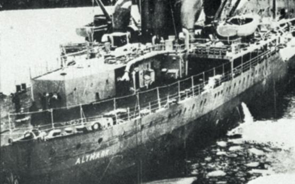Niemiecki tankowiec „Altmark” zaopatrujący okręt „Admirał Graf Spee” w norweskim fiordzie