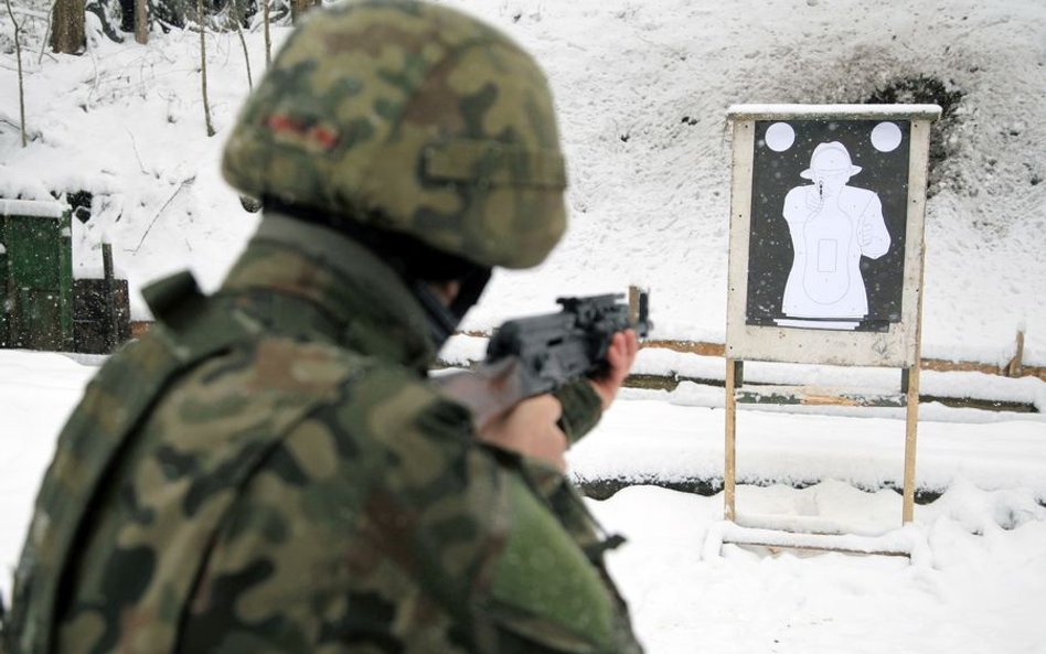 Po co wojsko zbiera dane o osobach z mniejszości narodowych? RPO pyta Sztab Generalny