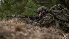 Polskie Siły Zbrojne liczą 215,9 tys. osób, ale raport nie wskazuje ilu jest rezerwistów, którzy mog