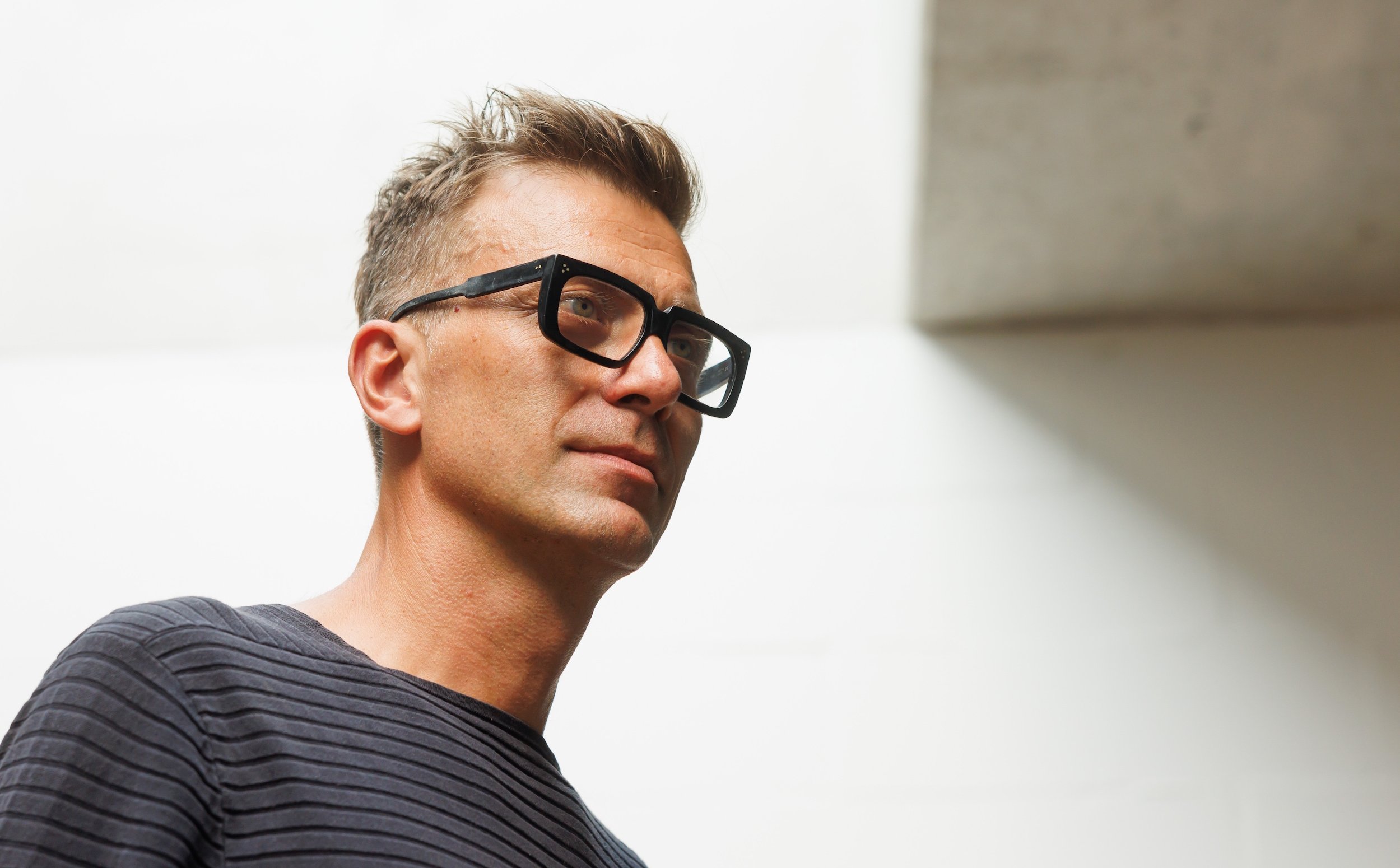 Tomek Rygalik: Łatwo krytykować plastik. Co dobrego mogę zrobić z tego tworzywa?