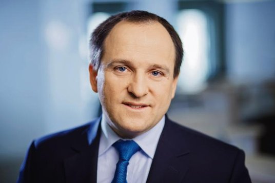 BOŚ 0,5 mln zł za dziewięć miesięcy pracy jako prezes BOŚ w 2016 r. zarobił Stanisław Kluza. Od kilk