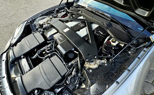 Aston Martin Vanquish