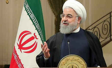 Prezydent Iranu: Sankcje USA? I tak sprzedamy ropę