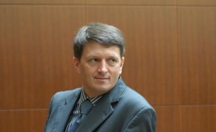 Dwóch się bije, a korzysta trzeci-czyli bój o Eko