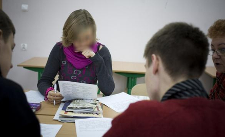 W czasie edukacji pedagog przebywa na urlopie