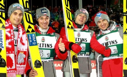 Maciej Kot, Piotr Żyła, Dawid Kubacki i Kamil Stoch – pierwsi polscy triumfatorzy w drużynowym Pucha