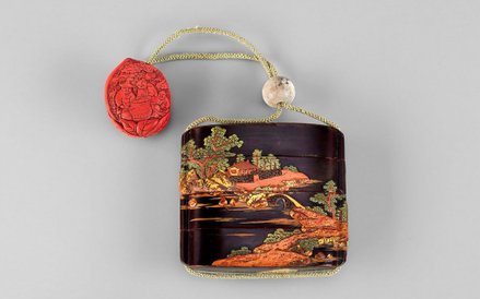 Inro – puzderko na leki, z brelokiem netsuke i koralikiem ojime, Japonia, XIX w.