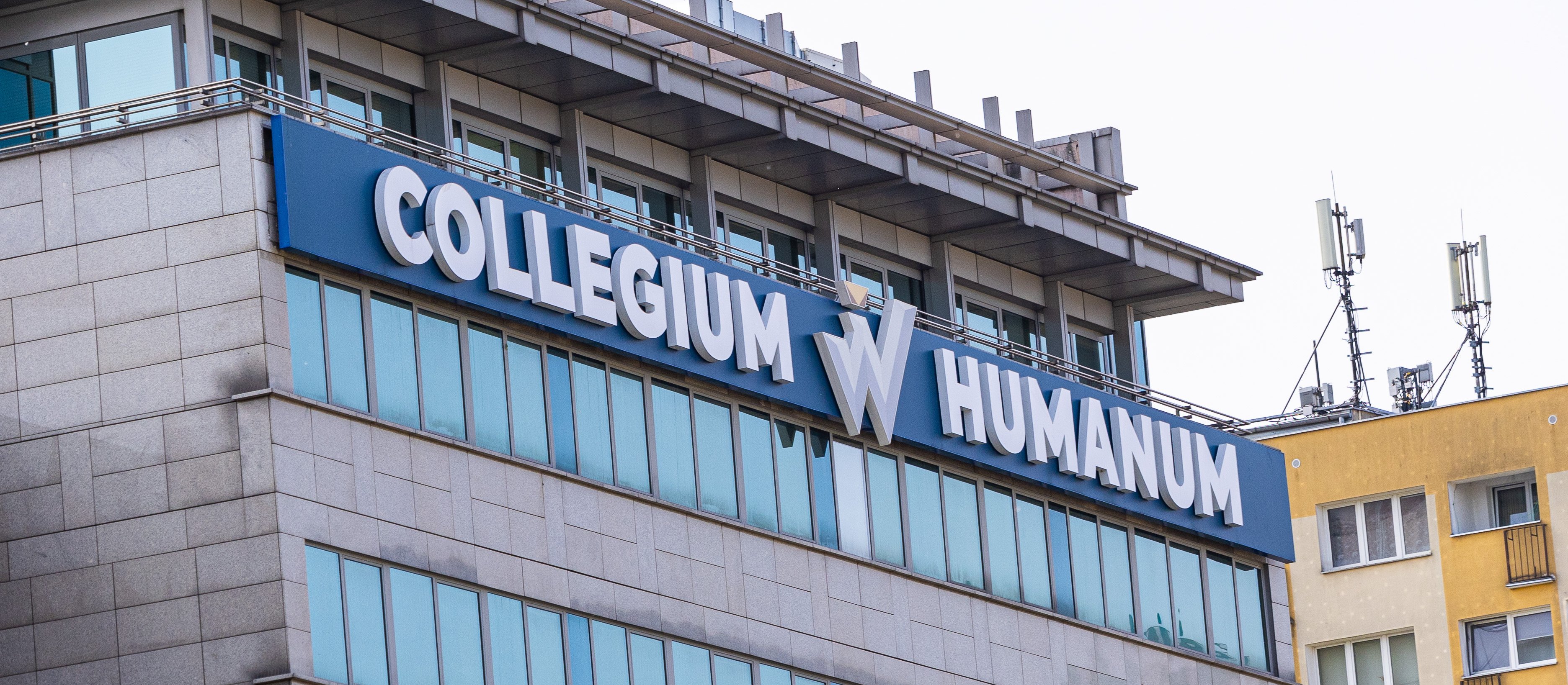 29 osób, 67 przestępstw. Jest pierwszy akt oskarżenia ws. Collegium Humanum