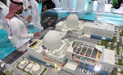 Model elektrowni jądrowej Barakah na wystawie World Utilities Congress w Abu Zabi