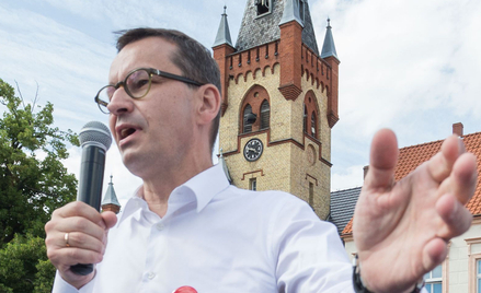 Sondaż: Przewaga PiS nad KO lekko wzrosła. Lewica przed partią Hołowni