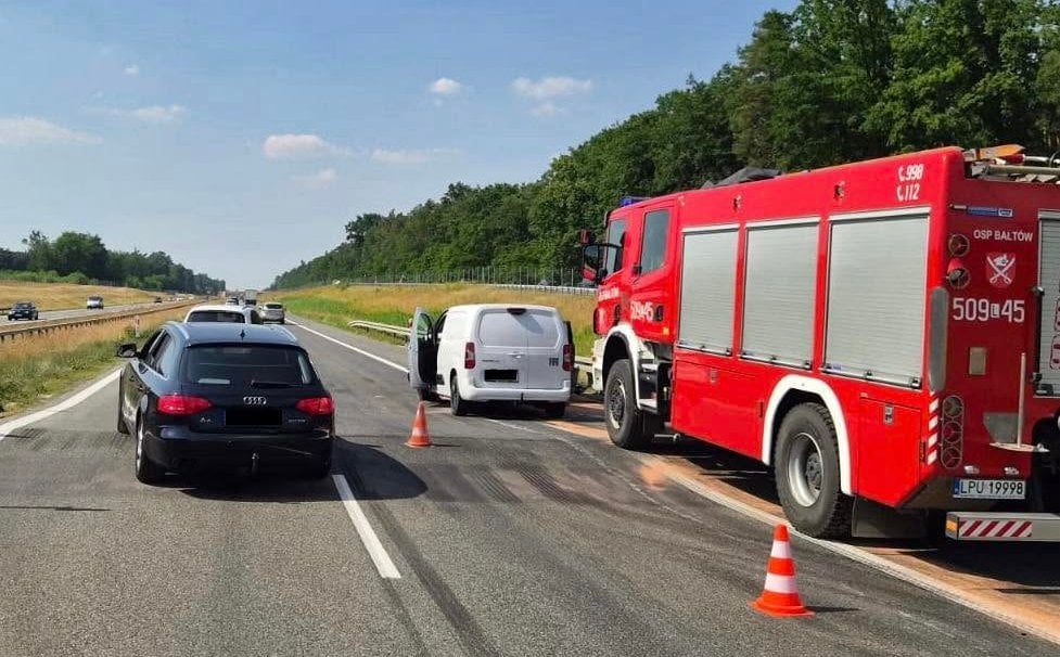S17 do Warszawy zamknięta do odwołania. Betonowa jezdnia „wstała” podczas fali upałów