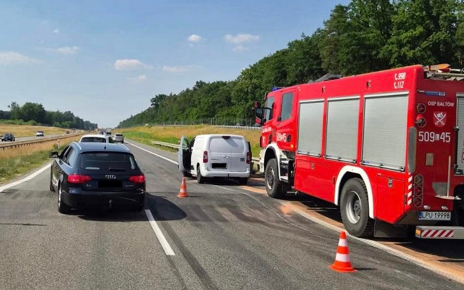 Trasa w kierunku Warszawy jest zamknięta do dodwołania