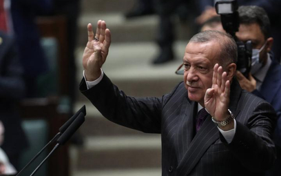 Recep Tayyip Erdogan, prezydent Turcji, nadal ma silną władzę mimo kryzysu.