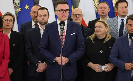 Szymona Hołownia i politycy Polski 2050 w Sejmie