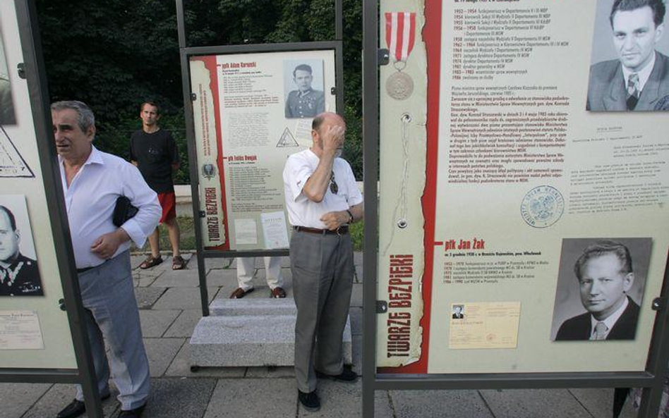 Wystawa "Twarze bezpieki" w Warszawie