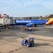 Pasażerowie amerykańskich linii lotniczych Southwest byli w szoku: pilot przerywał start z powodu po