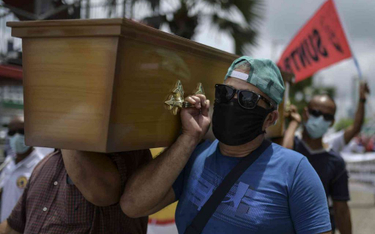 Panama: Związki zawodowe protestują, bo rząd odmraża gospodarkę