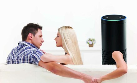 Amazon Echo. Gra, słucha, rozumie. I chętnie pogada