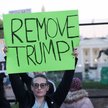 Protest przeciwko Donaldowi Trumpowi przed Białym Domem