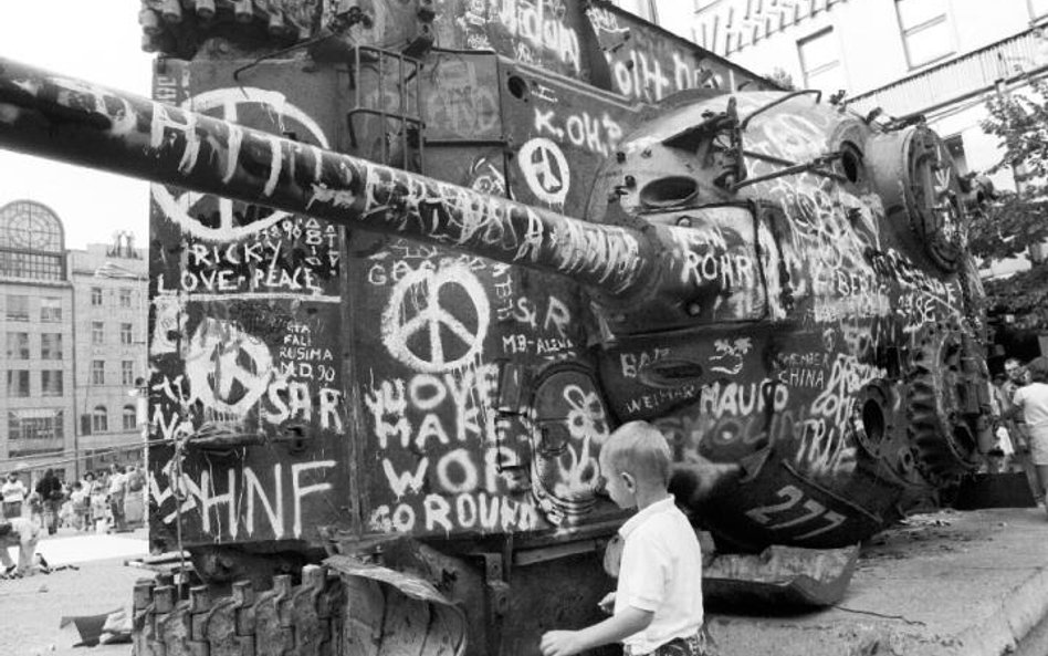 Wańka Wstańka Praga, Vaclavske Namesti 1990