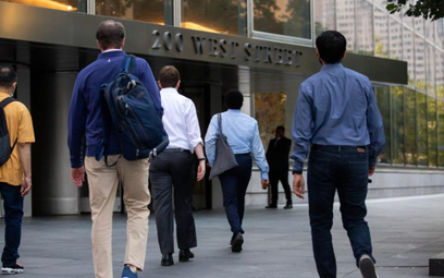 Wall Street wraca do biur