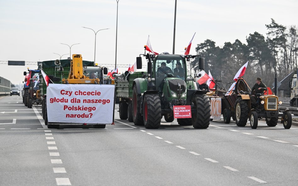 Protest rolników na drodze S7