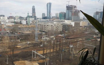 Widokiem na pół Warszawy szczyci się dział handlowy