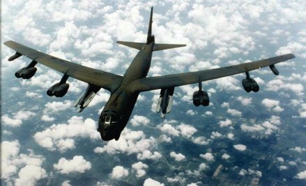 B-52 w locie