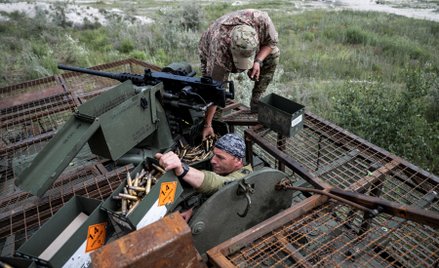 Ukraińscy żołnierze z 81. Oddzielnej Brygady Aeromobilna podczas ćwiczeń w obwodzie donieckim