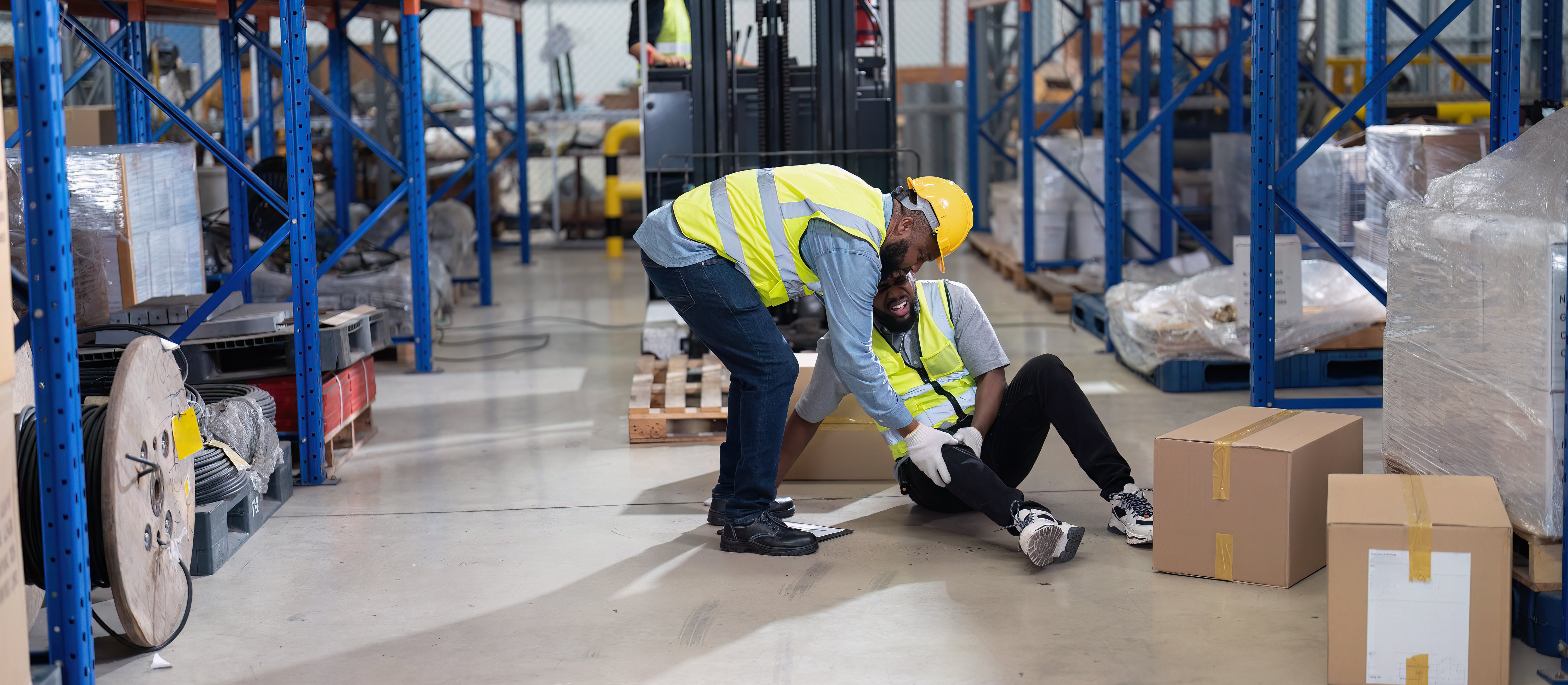 Wypadki przy pracy na Mazowszu. W których branżach było ich najwięcej?
