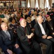 W ubiegłym tygodniu abp Marian Gołębiewski (drugi od lewej) wziął udział m.in. w uroczystości nadani