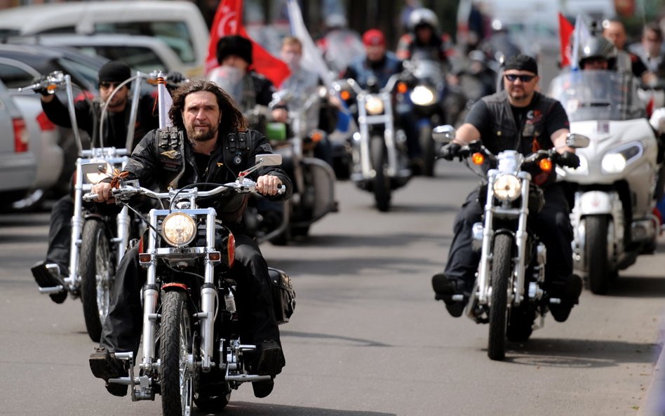 Lider "Nocnych Wilków" Aleksander Załdostanow