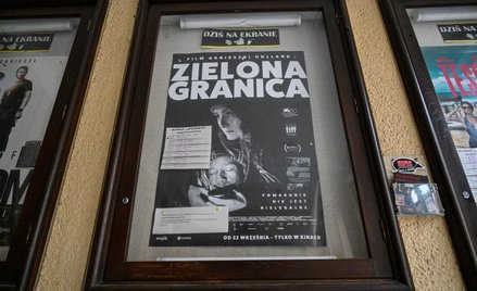 Plakat zapowiadający film „Zielona granica” w reżyserii Agnieszki Holland