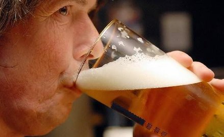 Praca marzeń: pub płaci za picie piwa i imprezowanie